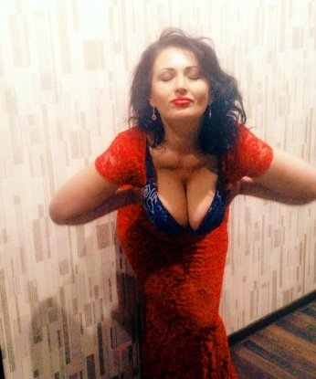 Я живу в Москве и готова подарить тебе незабываемые моменты удовольствия. Мои услуги превосходят все ожидания – встречи на высшем уровне, замечательное дружеское общение и интимные наслаждения, которые оставят у тебя только самые приятные воспоминания. Я могу быть твоей идеальной девушкой-спутницей на встречах или путешествиях, а также исполнить все твои самые сокровенные фантазии. Посмотри мои фото, они помогут тебе сделать правильный выбор. У меня есть много отличных отзывов, которые подтверждают мою квалификацию и профессионализм. Со мной ты почувствуешь себя царем, и я сделаю все, чтобы ты остался доволен. Жду тебя, чтобы сделать твои мечты явью! 😘🌹 Татьяна