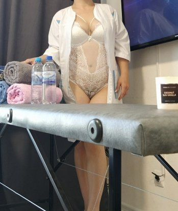 Мои умелые руки и прекрасное тело приведут тебя к вершине блаженства. 💦
У меня широкий ассортимент услуг - от классического секса, массажа до экзотических фантазий. Я открыта для новых идей и всегда готова исполнить твои сексуальные фантазии. 💭💕
Мои фото настоящие, без ретуши, и я всегда выгляжу на 100%. Читай мои отзывы – уверена, ты не сможешь устоять именно передо мной! 💯✨
Звони, я жду тебя в Москве! 📞🏙️ Танюша